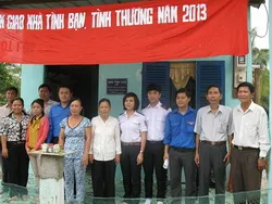 Nhà Bè: Hơn 3,8 tỷ đồng chăm lo cho nhân dân nghèo