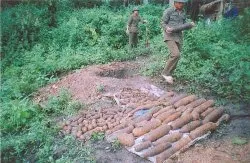 VĐHN: Nỗ lực khắc phục hậu quả do bom mìn sau chiến tranh