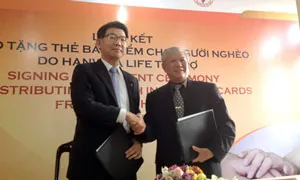Hơn 10 ngàn thẻ bảo hiểm y tế sẽ được trao cho người dân nghèo