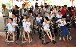 Hơn 1,4 tỷ dành cho các hoạt động xã hội từ thiện