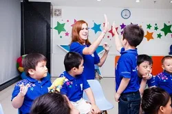 Dạy tiếng Anh bậc mầm non: Từng bước đi vào nề nếp