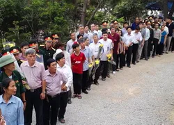Viếng mộ Đại tướng Võ Nguyên Giáp tại Quảng Bình