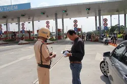 Thành lập tổ chuyên đề truy phạt các ô tô vi phạm giao thông