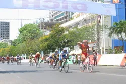 Cuộc đua xe đạp Cúp truyền hình TPHCM 2014: Trần Văn Quyền lần đầu về Nhất chặng