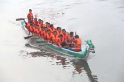 Khai mạc giải Đua thuyền truyền thống chào mừng 39 năm giải phóng đất nước