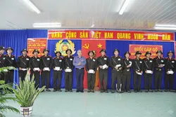 Đoàn đại biểu UBMTTQ TPHCM thăm tân binh thi hành nghĩa vụ quân sự đợt 1 năm 2014