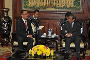 Ông Hứa Ngọc Thuận tiếp Đại biện Lâm thời Đại sứ quán Peru tại Việt Nam