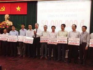Quyên góp 2,36 tỷ đồng cho chương trình “Satra vì biển đảo quê hương” năm 2014