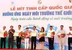 Mít-tinh hưởng ứng Ngày Môi trường Thế giới