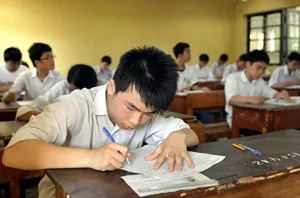 Thi tuyển sinh lớp 10 năm học 2014-2015: vắng 622 thí sinh