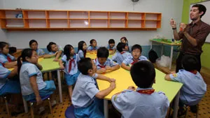 “Đổi mới dạy và học các môn toán, khoa học và tiếng Anh theo chuẩn tiên tiến”