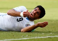 Suarez bị cấm 9 trận ở cấp đội tuyển