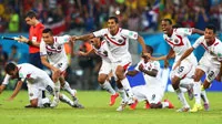 Costa Rica vào tứ kết sau loạt sút luân lưu