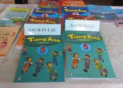Sách lậu vẫn lộng hành