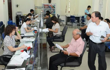 Văn phòng Tiếp công dân TPHCM nhận Huân chương Lao động hạng ba