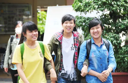 Ngày đầu thi Cao đẳng: Nhẹ nhàng!