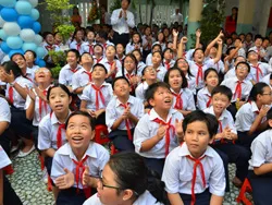 Thành phố đưa vào sử dụng hơn 1.500 phòng học và tuyển mới 2.000 giáo viên trong năm học 2014-2015