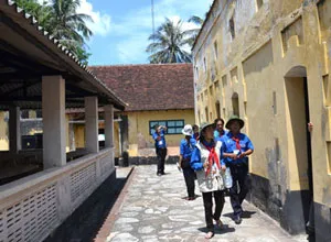 Chung sức cùng Côn Đảo