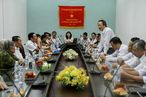 Cán bộ công nhân viên Đài TNND TPHCM dâng hương tưởng niệm anh hùng liệt sĩ 2