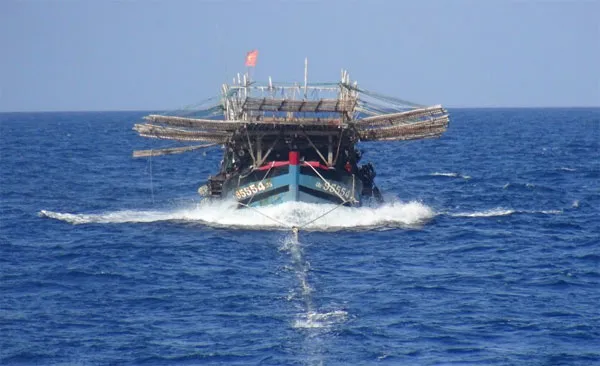 Đội tìm kiếm cứu nạn đã cứu thành công tàu cá bị nạn trên biển vào ngày 13/7/2016 2