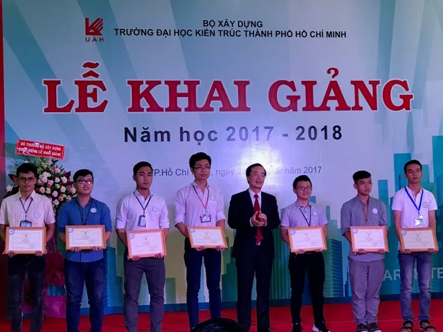 Đại học Kiến trúc TPHCM khai giảng năm học 2017-2018 voh.com.vn