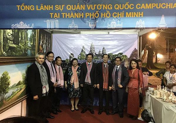TPHCM khai mạc chương trình giao lưu văn hóa thương mại các nước ASEAN 2018