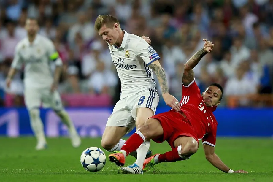 Lượt về bán kết Cup C1 Champions League 2018 Real Madrid vs Bayern Munich - Trong ảnh Toni Kroos