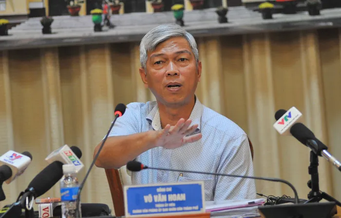 Chánh văn phòng UBND TP Võ Văn Hoan chủ trì cuộc họp báo
