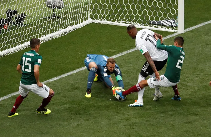 Neuer trong trận Đức vs Mexico tại World Cup 2018