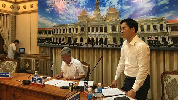 Ông Trần Quang Lâm – Phó Giám đốc Sở GTVT TP trả lời báo chí về sụt lún một đoạn nút giao Mỹ Thủy