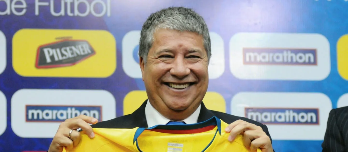 HLV Dario Gomez dẫn dắt Ecuador