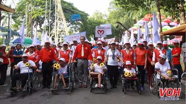 Hội Chữ thập đỏ, đi bộ đồng hành, nạn nhân chất độc da cam, người khuyết tật nghèo
