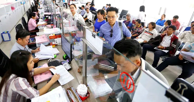 Xây dựng cơ sở dữ liệu cán bộ, công chức, viên chức