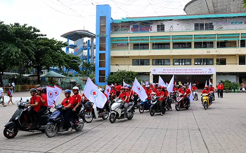 Ra quân tuyên truyền về biểu tượng Chữ thập đỏ