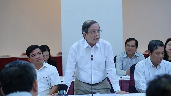 Tiến sĩ Lưu Tiến Hiệp – Chủ tịch Hội đồng quản trị trường Đại học Hoa Sen góp ý tại Hội nghị