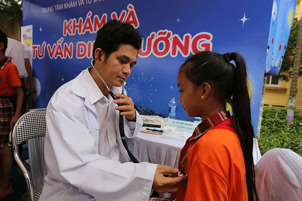 Quỹ sữa Vươn cao Việt Nam và VNM đem niềm vui Tết trung thu đến với trẻ em Vĩnh Phúc