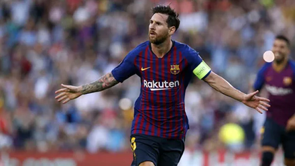 Messi-nhan-giai-thuong-dau-tien-tai-Cup-C1-Champions-League-2018-2019
