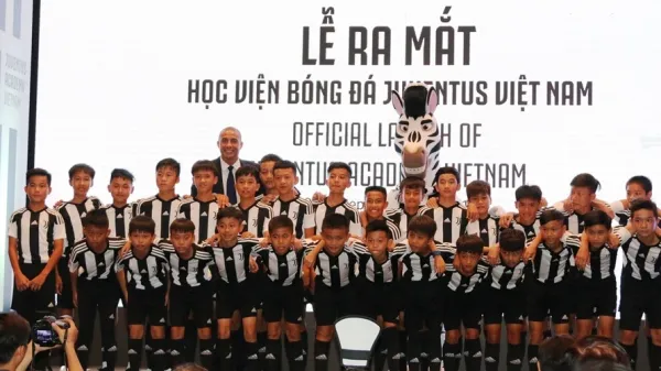 30 cầu thủ của Học viện bóng đá Juventus Việt Nam