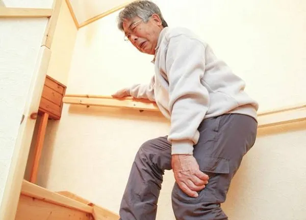 Ngoài 50 tuổi, nhiều người bắt đầu bị đau nhức xương khớp