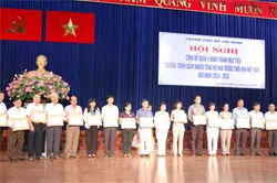 TPHCM công bố quận không còn hộ nghèo đầu tiên