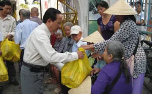 TPHCM dành hơn 100 tỷ đồng chăm lo cho người nghèo