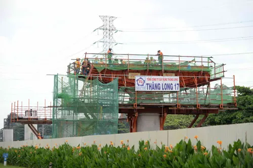 Metro vốn tăng phi mã, tiến độ rùa bò