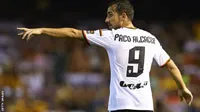 Đại thắng Cordoba 3-0, Valencia chiếm ngôi đầu của Barcelona