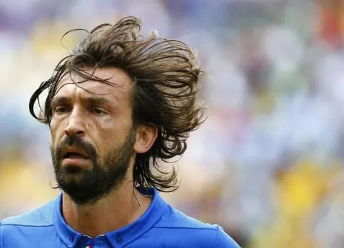 Ý triệu tập Pirlo lên tuyển, bỏ rơi Balotelli