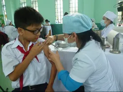 TP.HCM - Nhiều biện pháp đảm bảo an toàn tiêm chủng Sởi - Rubella