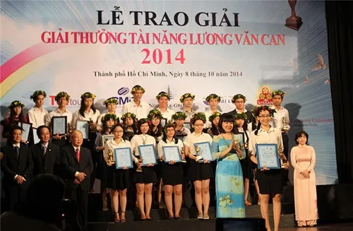 Lễ trao giải thưởng tài năng Lương Văn Can 2014