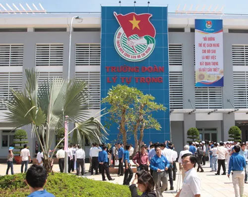 Tọa đàm “Con đường cách mạng của thanh niên thời kỳ mới”