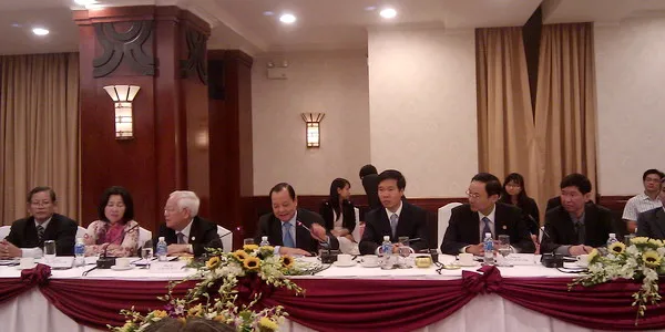 TPHCM đẩy mạnh hợp tác với Thủ đô Viêng Chăn (Lào)