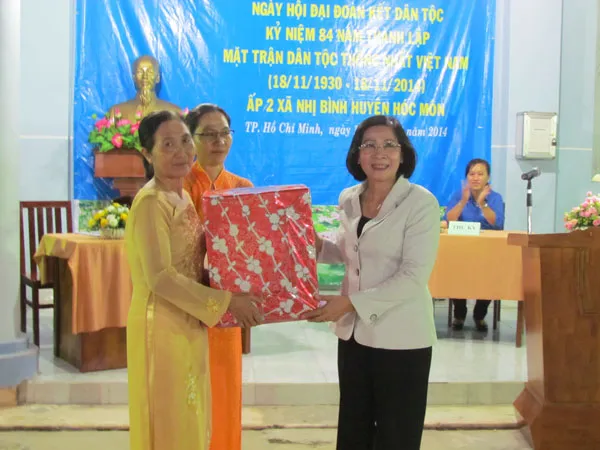 Lãnh đạo TPHCM dự ngày hội Đại đoàn kết toàn dân tộc ở huyện Bình Chánh và Hóc Môn