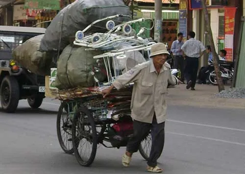 TP.HCM: Hơn 100.000 hộ nghèo và cận nghèo cần được hỗ trợ